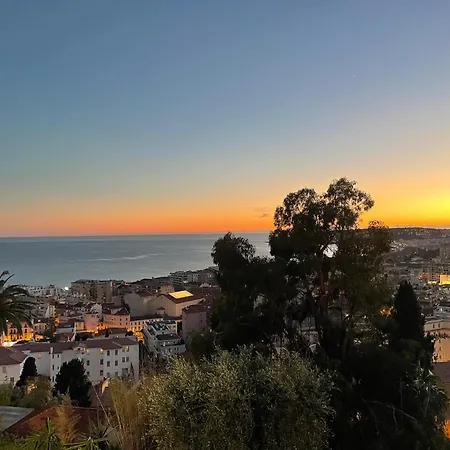2 Pieces, Vue Panoramique דירה מנטון